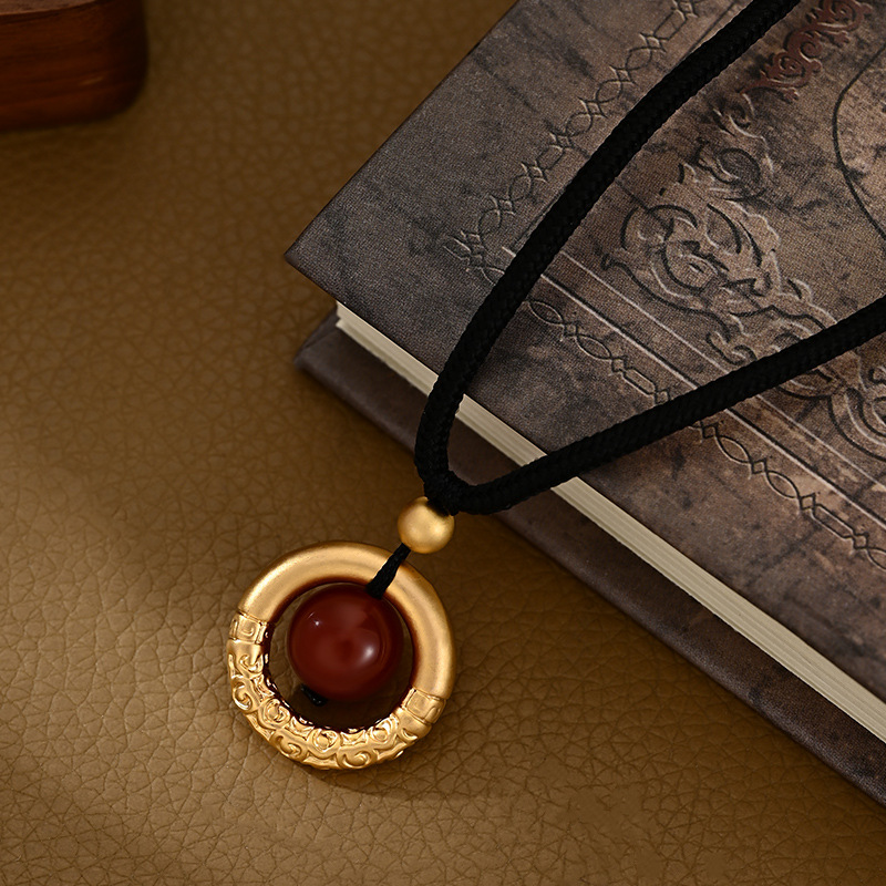 Small - scale designed gold - plated necklace, daily high - end sweater chain, stylish and luxurious clavicle chain, factory direct sales2