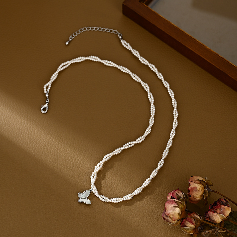 2025 New Retro French-style Pearl Necklace for Women, Korean Fashion Design, Natural Shell Butterfly Collarbone Chai2