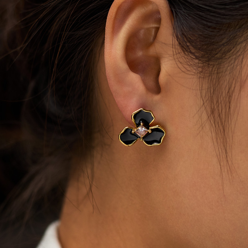 Earrings for Women Stainless Steel Elegant Oil Drop Flower Niche Versatile Atmosphere Titanium Steel Ear Jewelry