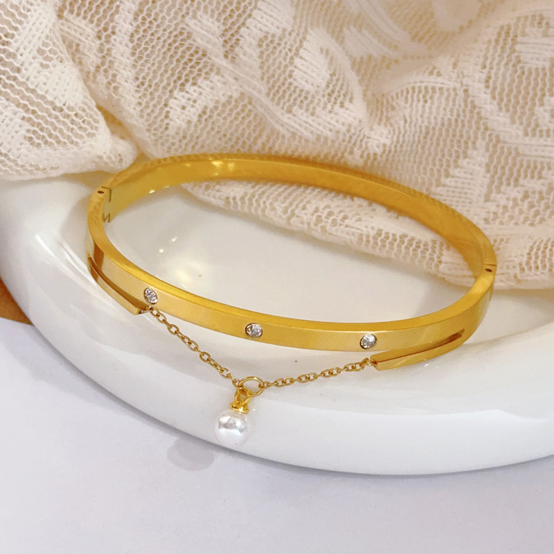 Bracelet Jewelry Titanium Steel Non-Fading Light Luxury Fashion Pearl Inlaid Diamond Women Stainless Steel Clasp Bracelet Light Luxury European and American Style