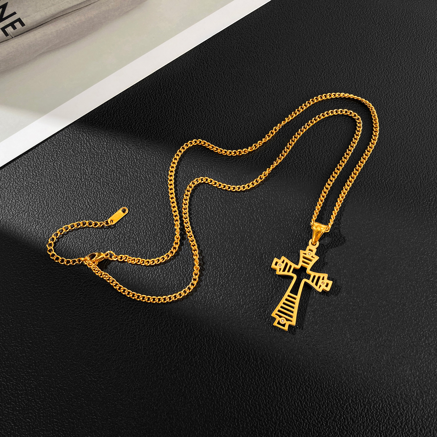 Men’s Necklace Stainless Steel Trendy Fashion Hollow Cross Pendant Titanium Steel Necklace Wholesale