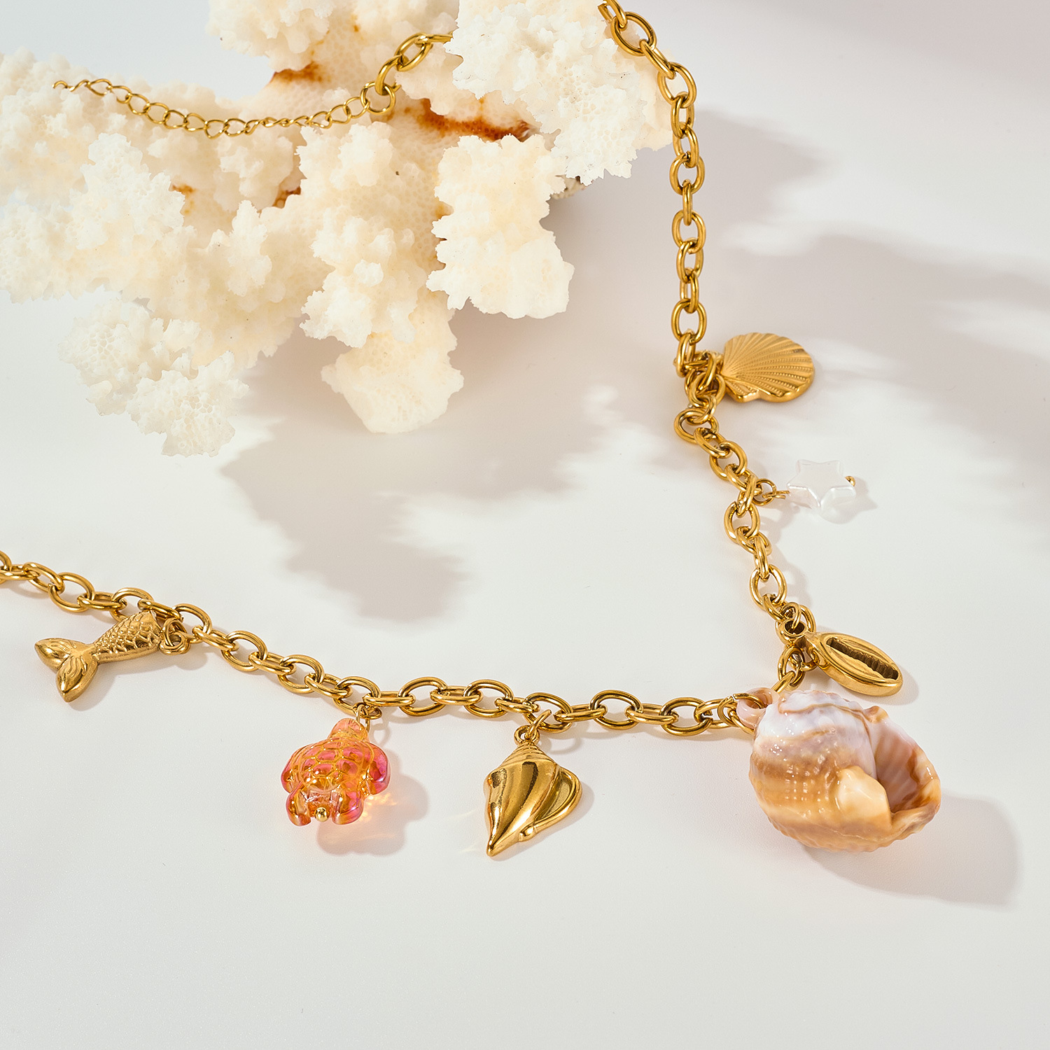 Elegant Necklace for Women Stainless Steel Niche Personality Beach Vacation Style Conch Titanium Steel Collarbone Chain