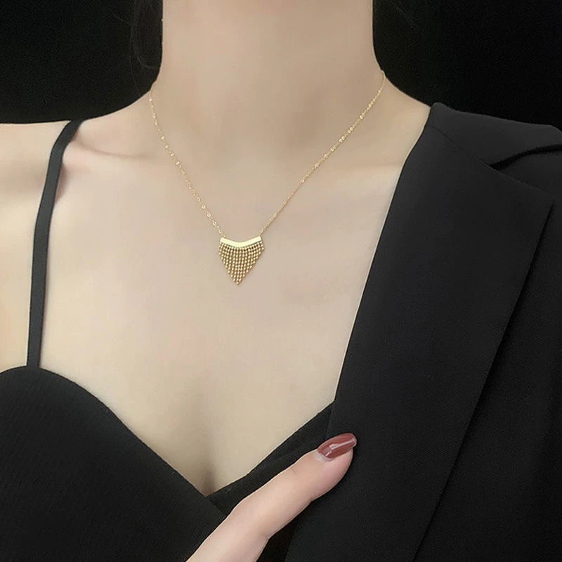 Elegant Women Titanium Steel Pendant Wave Bead Necklace Tassel Collarbone Chain Light Luxury High-end New Fashion 18k Gold Ins