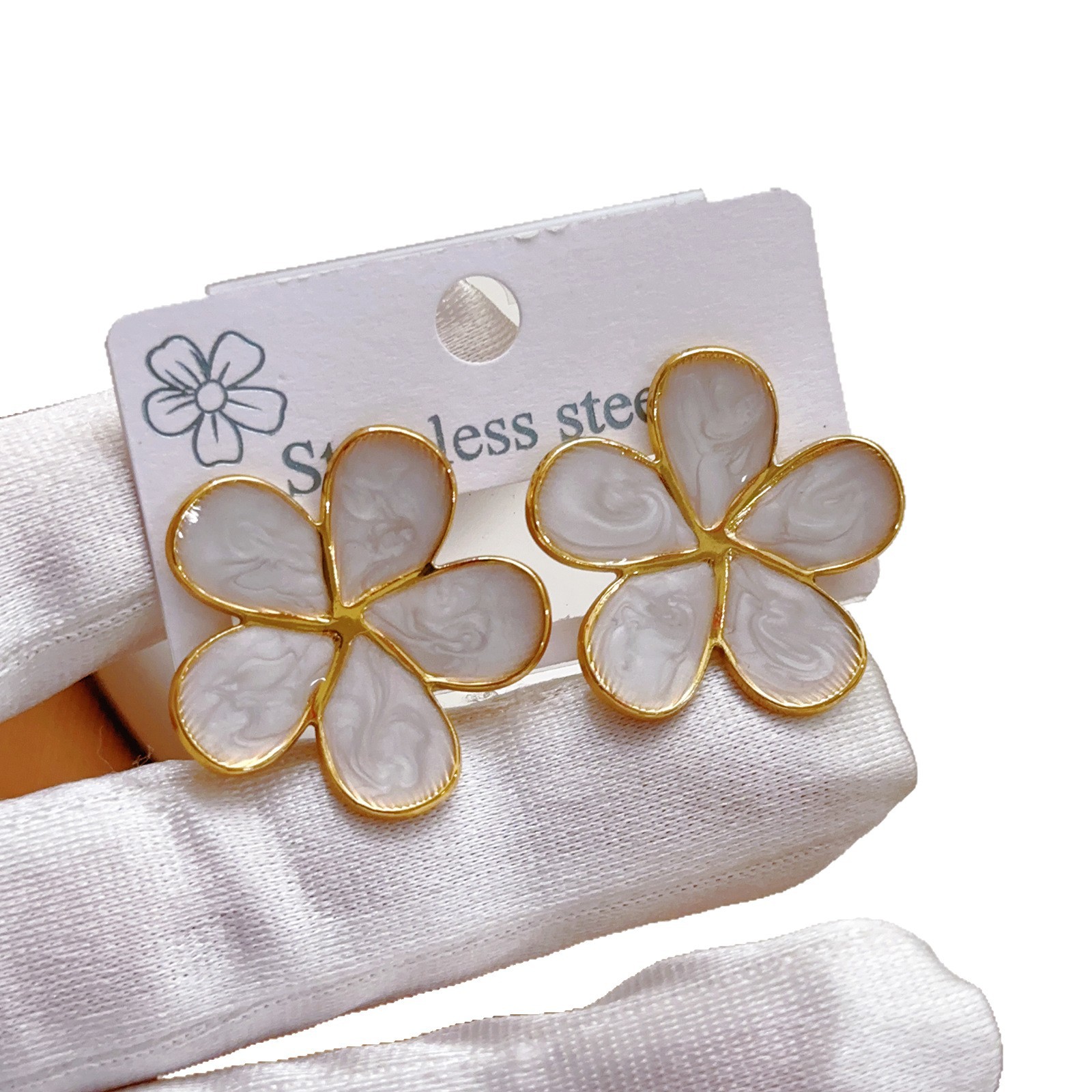 Cross-Border Simple Metal Flower Plum Blossom Wholesale Petal Ins Retro Colorful Earrings for Women Stainless Steel New Earrings