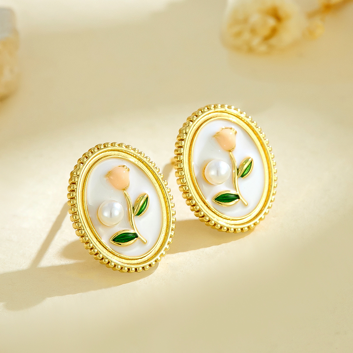 New Chinese Style Niche Design Oil Painting Style Earrings Pearl Flower Painted Enamel Studs Elegant Sweet Earrings Wholesale