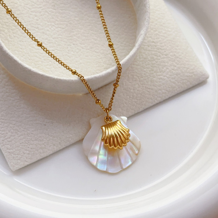 Vacation Style Natural Shell Beach Starfish Necklace Summer Style Conch Pendant Stainless Steel Personalized Clavicle Chain Female