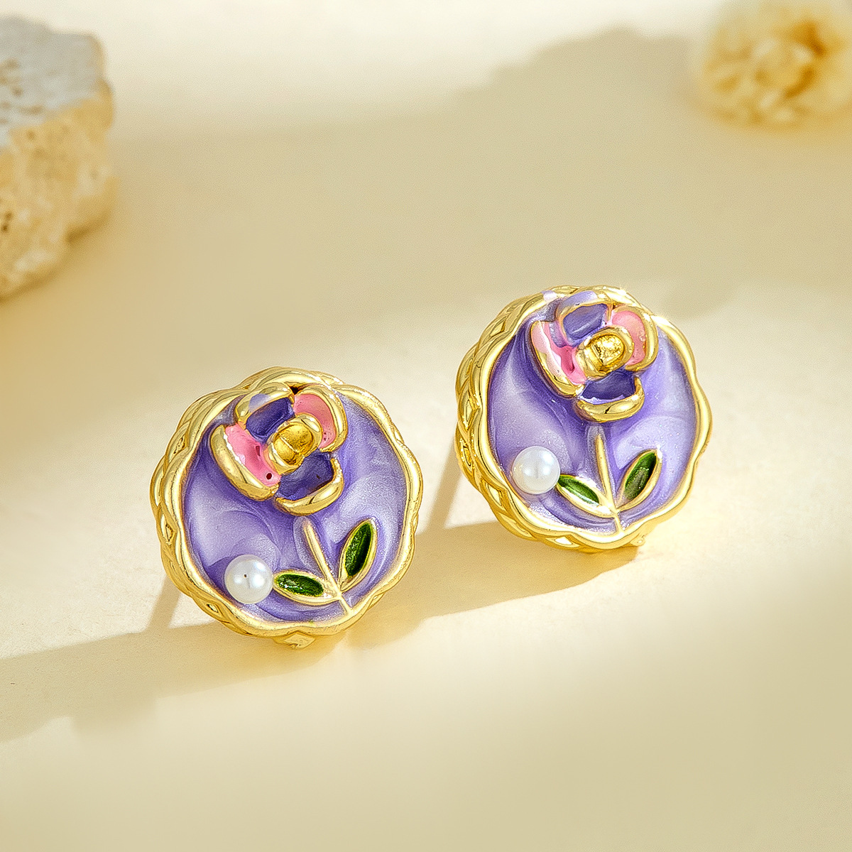 Cross-Border New French Retro Imitation Pearl Oil Drop Earrings Light Luxury Elegant Enamel High-End Painted Flower Earrings