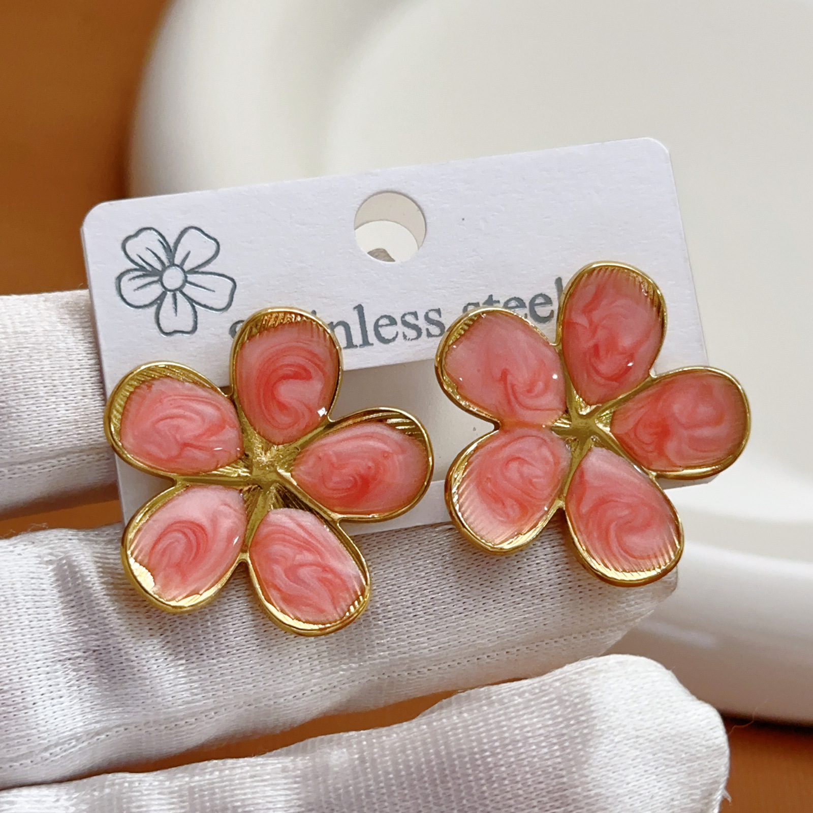 Cross-Border Simple Metal Flower Plum Blossom Wholesale Petal Ins Retro Colorful Earrings for Women Stainless Steel New Earrings