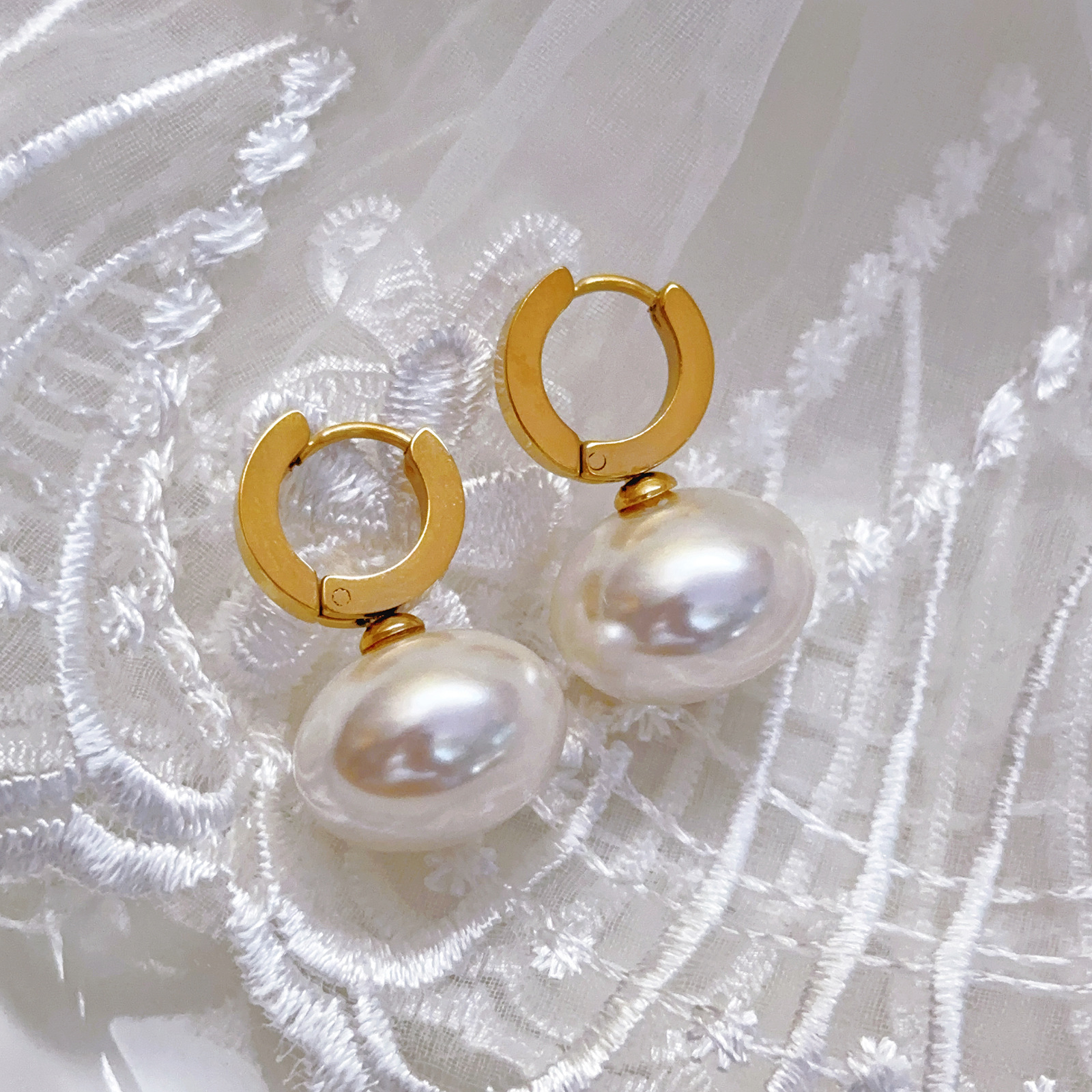 New Fashion Pearl Earrings for Women Trendy Essential Fashionable Light Luxury Design Earrings Ear Clips Wholesale French Style Jewelry