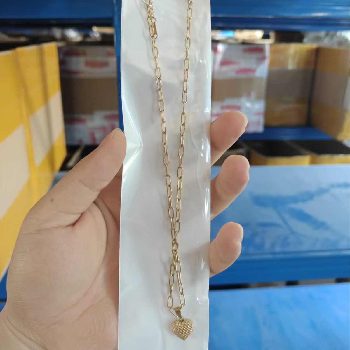 Fashion Heart Pendant Necklace for Women, Sweet and Simple Peach Heart Stainless Steel Necklace Gift Clavicle Chain Jewelry