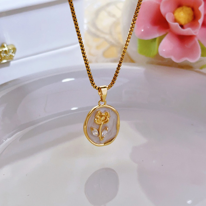 White Shell Titanium Steel Light Luxury Eye Full Diamond Micro Inlay Design Internet Celebrity Temperament Shining Necklace Simple Pendant New Model Manufacturer