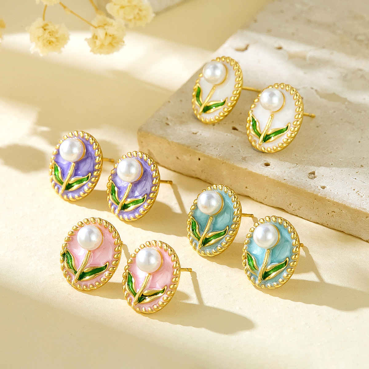 Vintage Court Style Pearl Inlaid Flower Oil Painting Series Earrings New Luxury Style Enamel Color High-end Earrings