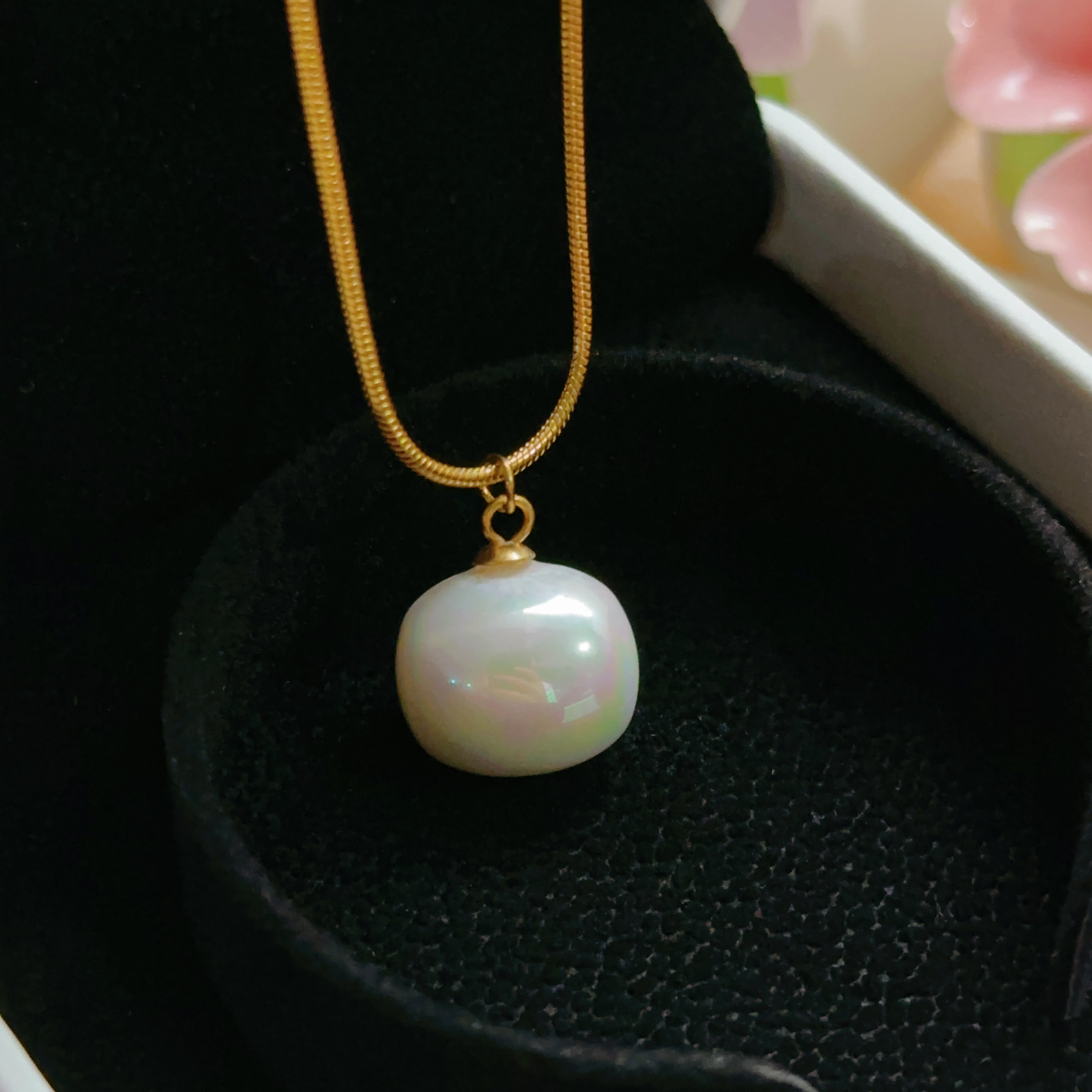 New Pearl Necklace for Women, Niche High-End Style, Versatile Collarbone Necklace and Earring Set, Trendy Date Jewelry