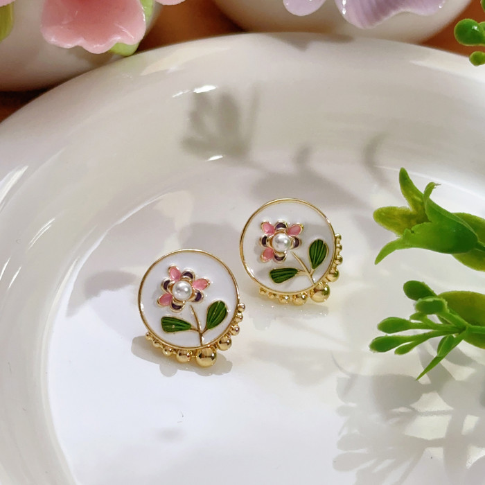 Zhuji Pearl Earrings French Style Brightening Elegant Vintage Stud Earrings Daily Commute Light Luxury High-end Feel...