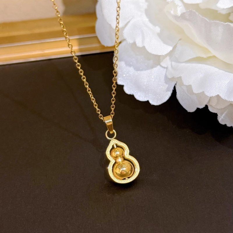 New Chinese Style Fortune and Prosperity Rotating Gourd Titanium Steel Necklace for Women, Niche Design, Light Luxury Fashion Gourd Collarbone Chain, Non-Fading