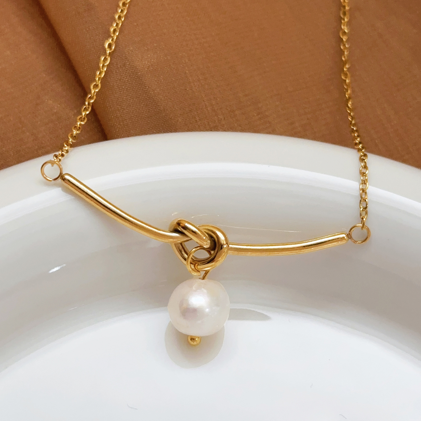 French Hollow Bowknot Earrings Freshwater Pearl Rope Necklace Stainless Steel Sweet Temperament Best Friend Gift Jewelry