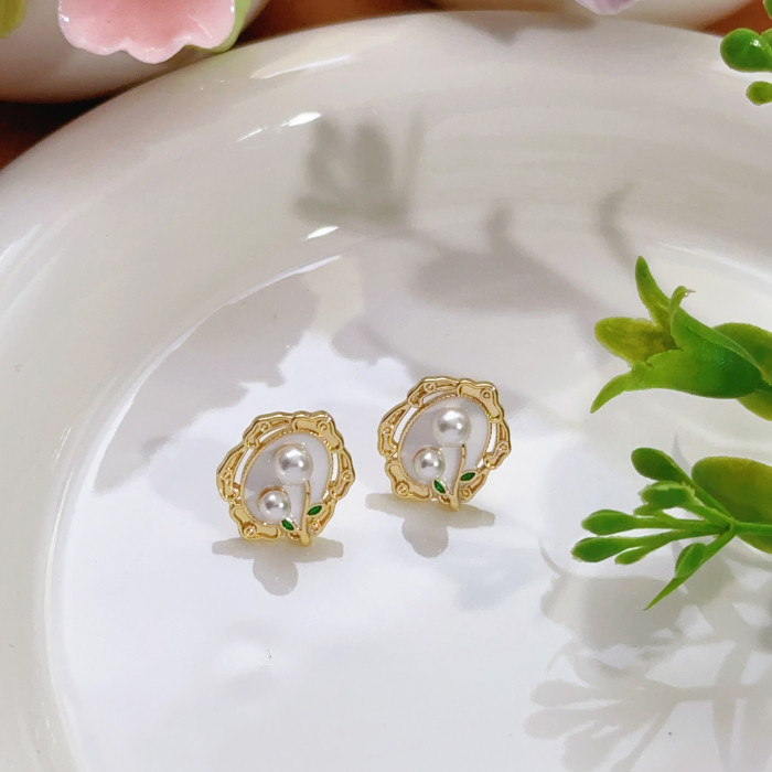 Zhuji Pearl Earrings French Style Brightening Elegant Vintage Stud Earrings Daily Commute Light Luxury High-end Feel...