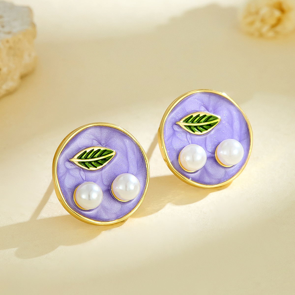 Vintage Style Painted Oil Painting Round Oil Drop Leaf Design Earrings French Niche Elegant Pearl Earrings