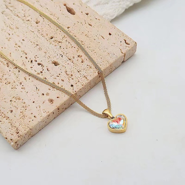 New INS Wide Chain Shiny Heart-Shaped Titanium Steel Necklace for Women Fashionable Versatile Heart Collarbone Chain...