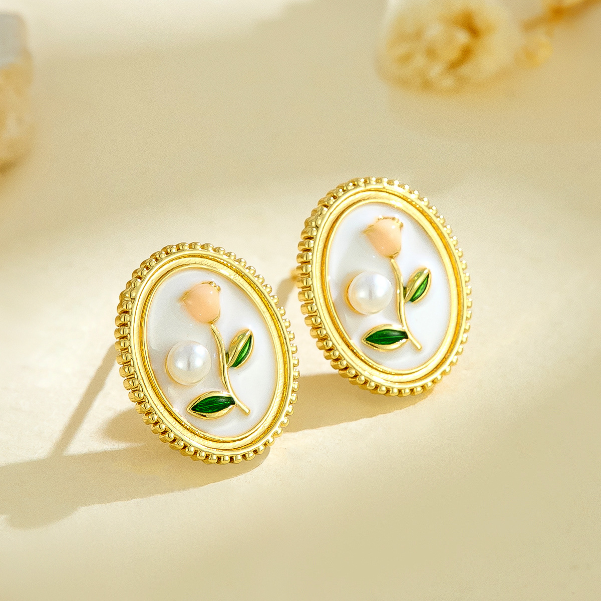 New Chinese Style Niche Design Oil Painting Style Earrings Pearl Flower Painted Enamel Studs Elegant Sweet Earrings Wholesale