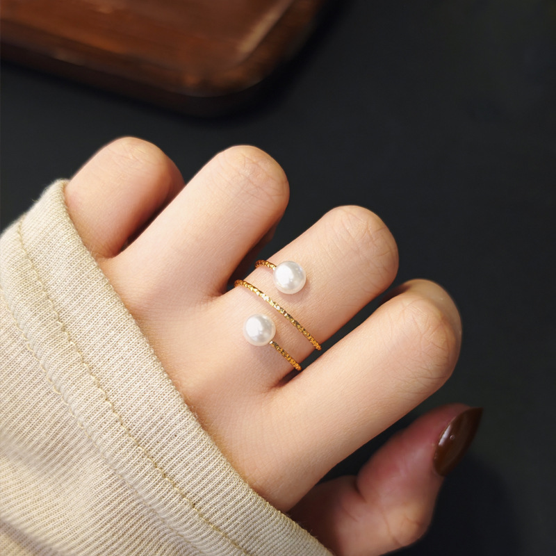 Multi-layer Line Pearl Ring for Women, Niche Design, Ins Internet Celebrity Fashion, High-end Titanium Steel Ring, Adjustable Gold Color