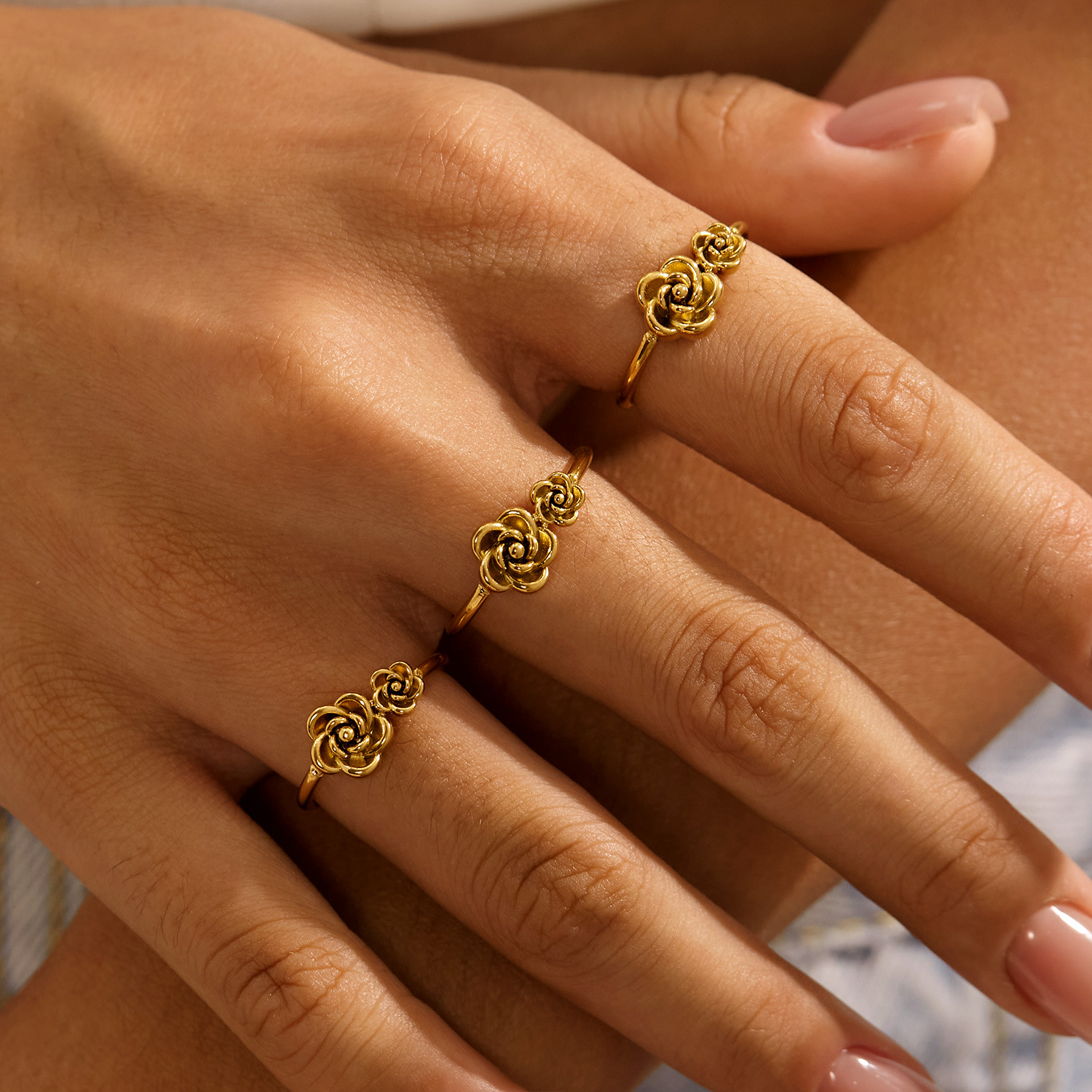 Elegant Versatile Ring for Women Stainless Steel Personality Fashionable Elegant Simple High-end Rose Flower Ring