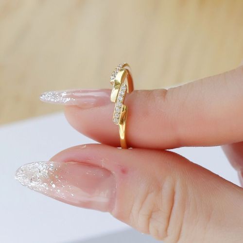Korean Style Step Diamond Inlaid Titanium Steel Jewelry Ring Fashion Niche Elegant Design Sense Accessory Ring Inlaid Exquisite