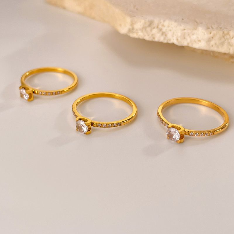 Fashion Ol Commute Style Ring Female Stainless Steel Inlaid Zircon Simple Temperament Gold Plated Titanium Steel Ring