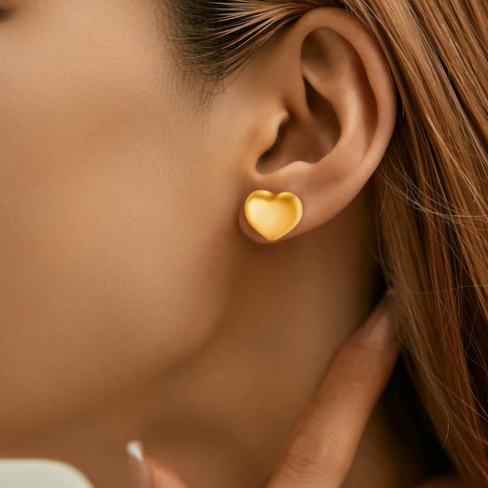 European and American Cross-Border Jewelry INS Heart Vintage Design Earrings Exaggerated Geometric Symmetrical Heart Fashion Earrings for Women