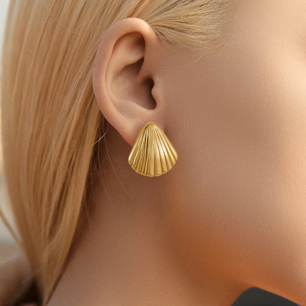 Shell Shape Earrings 2025 New Cross-Border Quality Jewelry Earrings Fever Same Style Ear Accessories