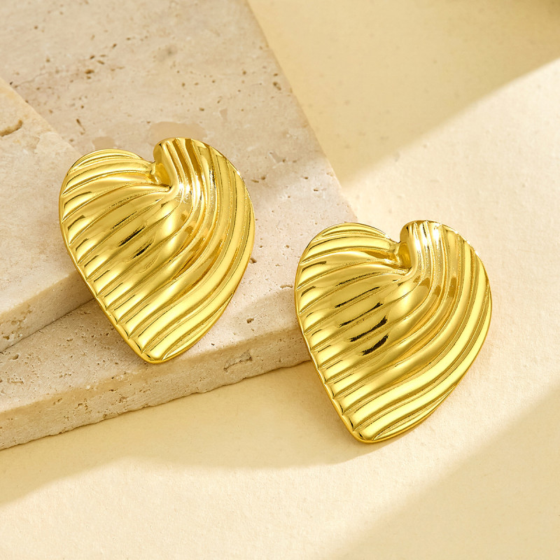 Korean European and American Spring Summer Pleated Heart Pendant Women's Earrings Light Luxury Style Stud Earrings Exquisite Stainless Steel Love