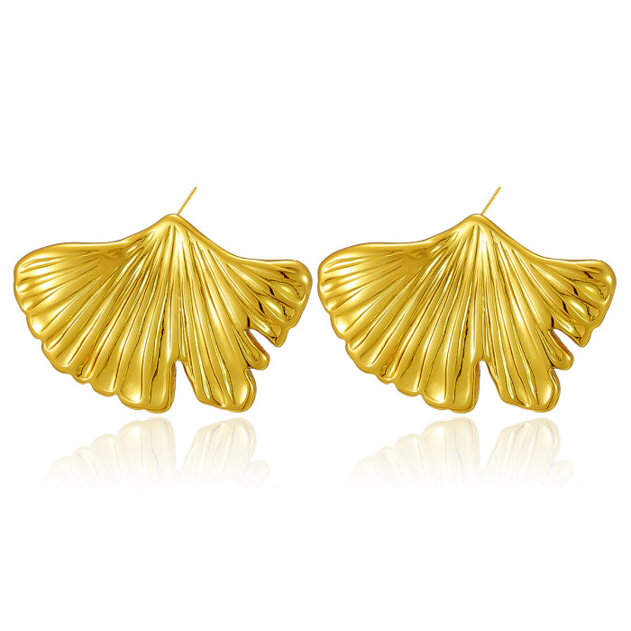 INS Design Ginkgo Leaf Earrings for Women Maple Leaf Ear Jewelry Xiyin Leaf Stud Earrings for Women Wholesale