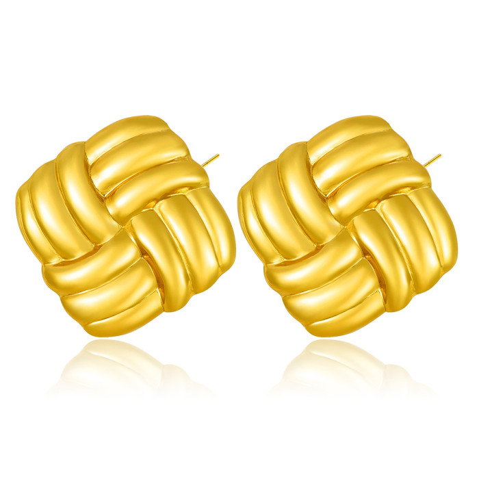 Korean Version Simple High-End Square Twisted Titanium Steel Earrings for Women, Niche Design, Light Luxury Texture, Vintage Internet Celebrity Earrings