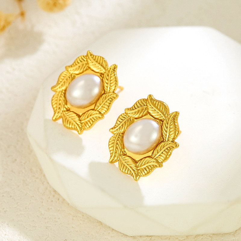 Vintage Earrings for Women Gold Earrings 18k Exquisite Fashion Earrings Wedding Leaf Earrings Court Style