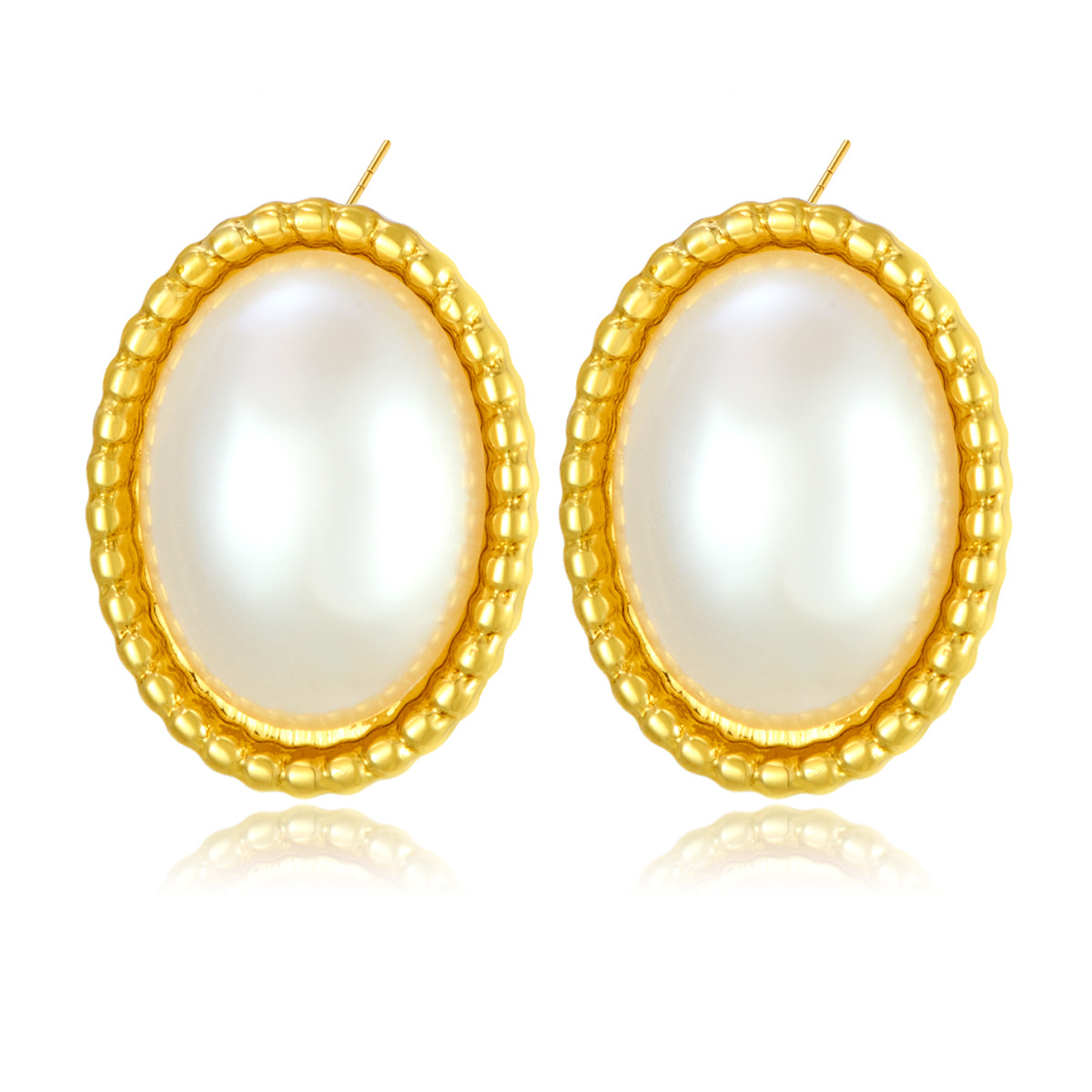 New Fashion Simple Small Chanel Style Oval Pearl Stainless Steel Earrings Versatile Elegant Earrings for Women Wholesale Trendy