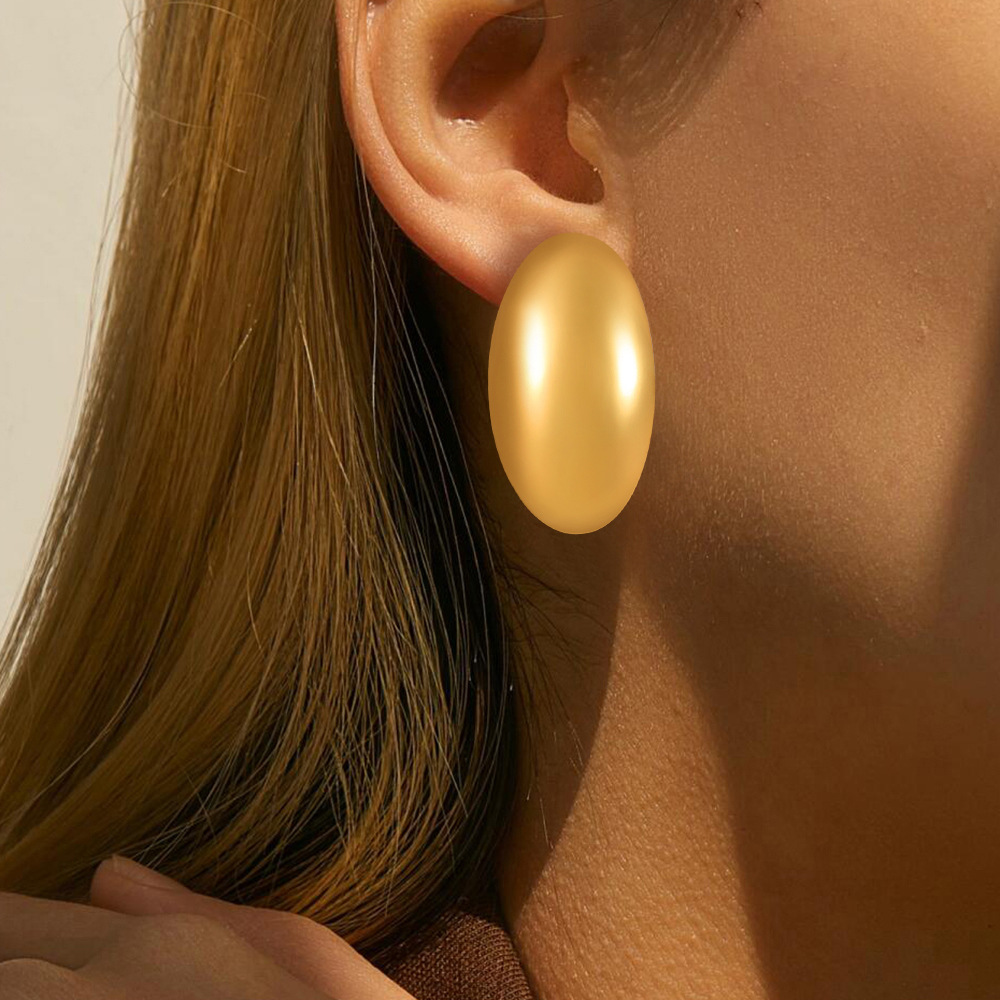 European and American 18K Gold Stainless Steel Brushed Oval Earrings Studs Ins Internet Celebrity High-End Simple Pearl Earrings