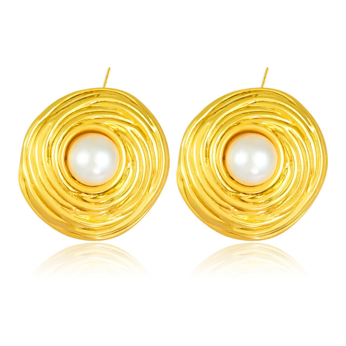 French Retro Niche Flower Earrings Inlaid with Pearls Women's Stud Earrings Chanel Style Light Luxury Titanium Steel...