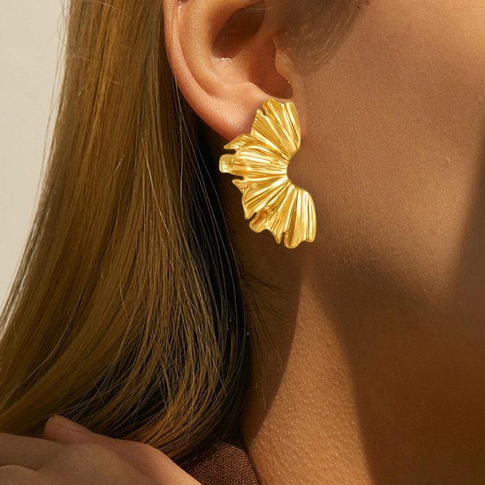 Vintage Style Ruched Leaf Earrings Geometric Metal Irregular Petal Texture Exaggerated Stud Earrings for Women