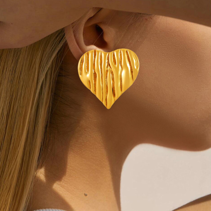 European and American INS Cross-Border Versatile Simple Stainless Steel Irregular Striped Geometric High-End Earrings Large Heart Stud Earrings