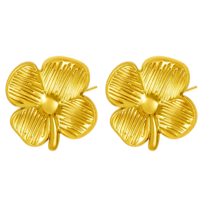 Vintage Flower Earrings Stainless Steel Three-Dimensional Medieval Style Four-Leaf Flower Stud Earrings for Women Unique Design Sense Ear Jewelry for Women