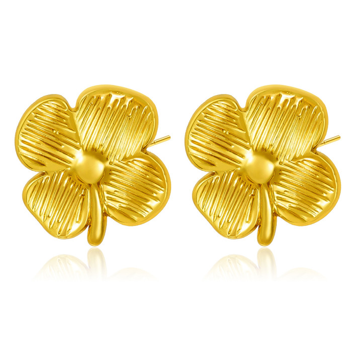 Vintage Flower Earrings Stainless Steel Three-Dimensional Medieval Style Four-Leaf Flower Stud Earrings for Women Unique Design Sense Ear Jewelry for Women