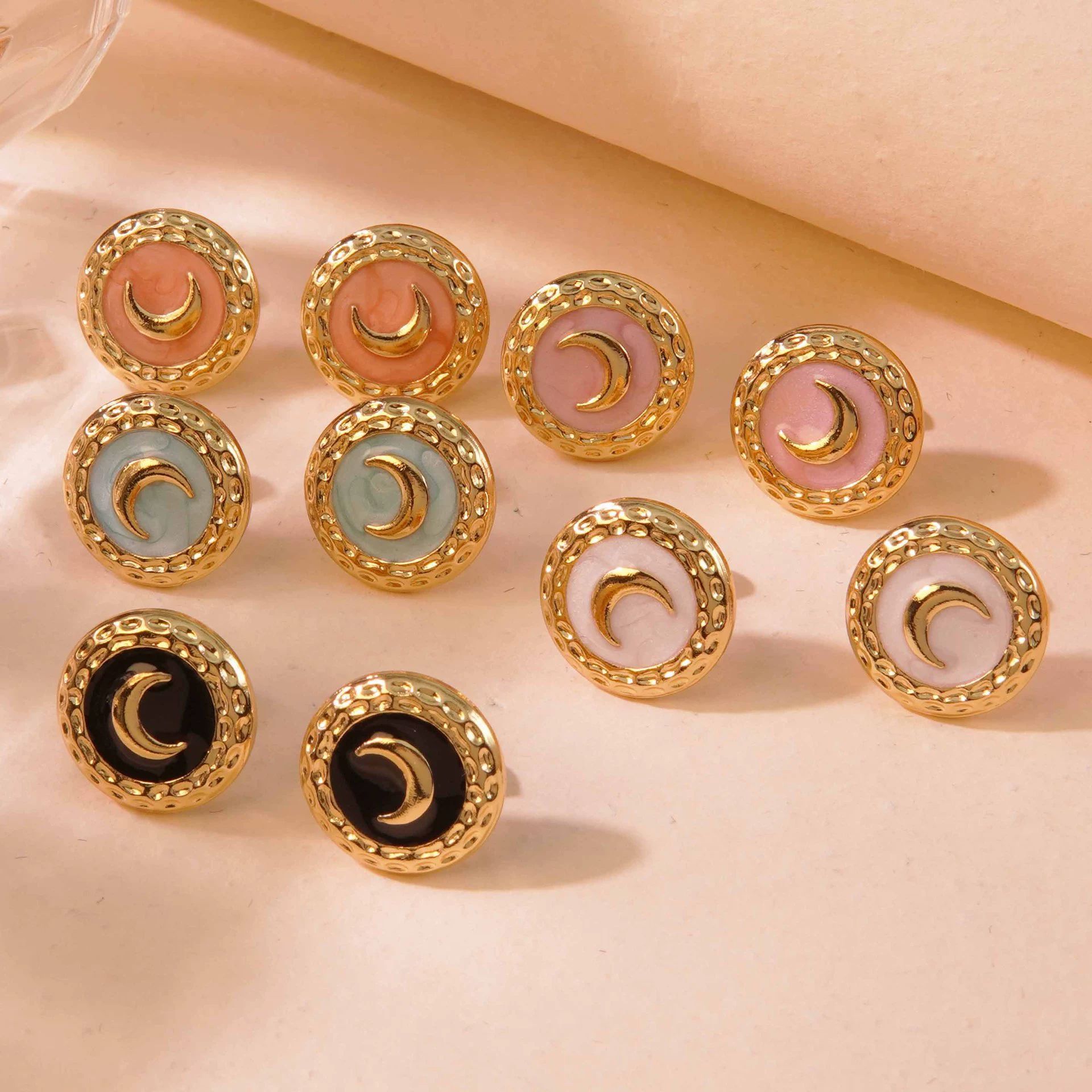 Stainless Steel Earrings Elegant French Style Vintage Moon Round Pendant Earrings Light Luxury High-end Enamel Earrings Jewelry