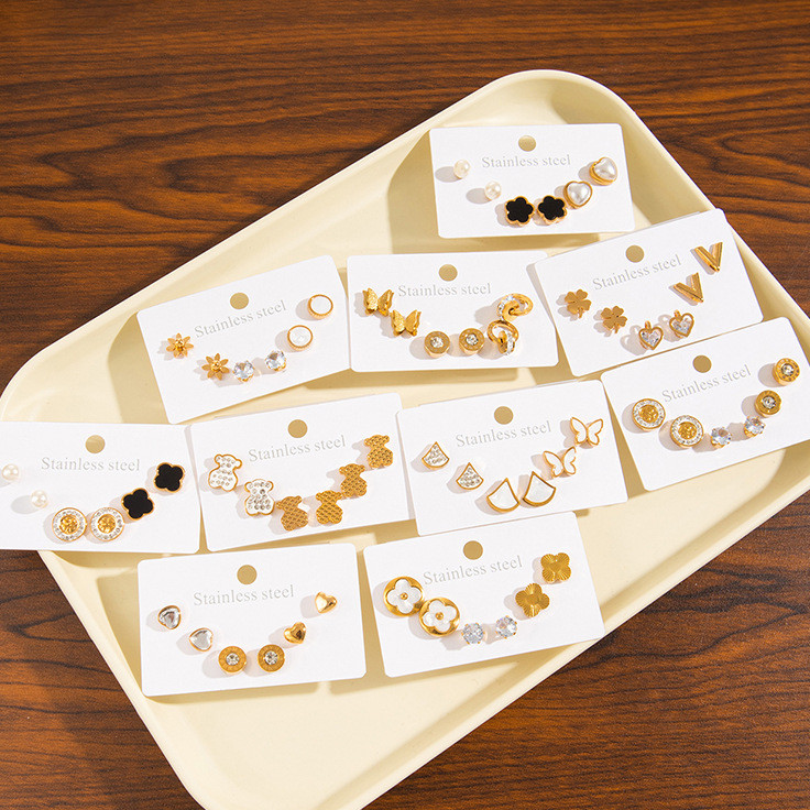 Stainless Steel Four-Leaf Clover Earrings Non-Allergenic Ear Jewelry High-End Pearl Zircon Earrings Roman Numeral Titanium Steel Ear Jewelry