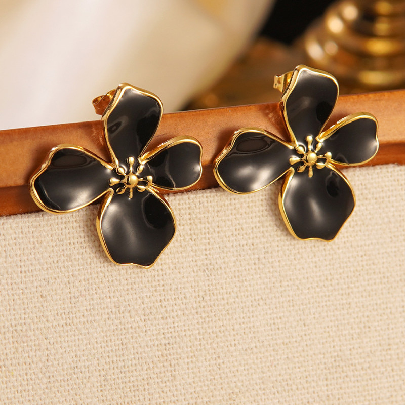 Stainless Steel Earrings Cherry Blossom Enamel Drip Glazed Earrings Stud Earrings for Women Vintage Dignified Flowers Non-Fading Titanium Steel Earrings Women