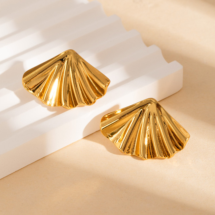Golden Large Earrings High-end Sense Stud Earrings Round Hoop Earrings Bowknot Earrings Non-fading Shell Stud Earrings
