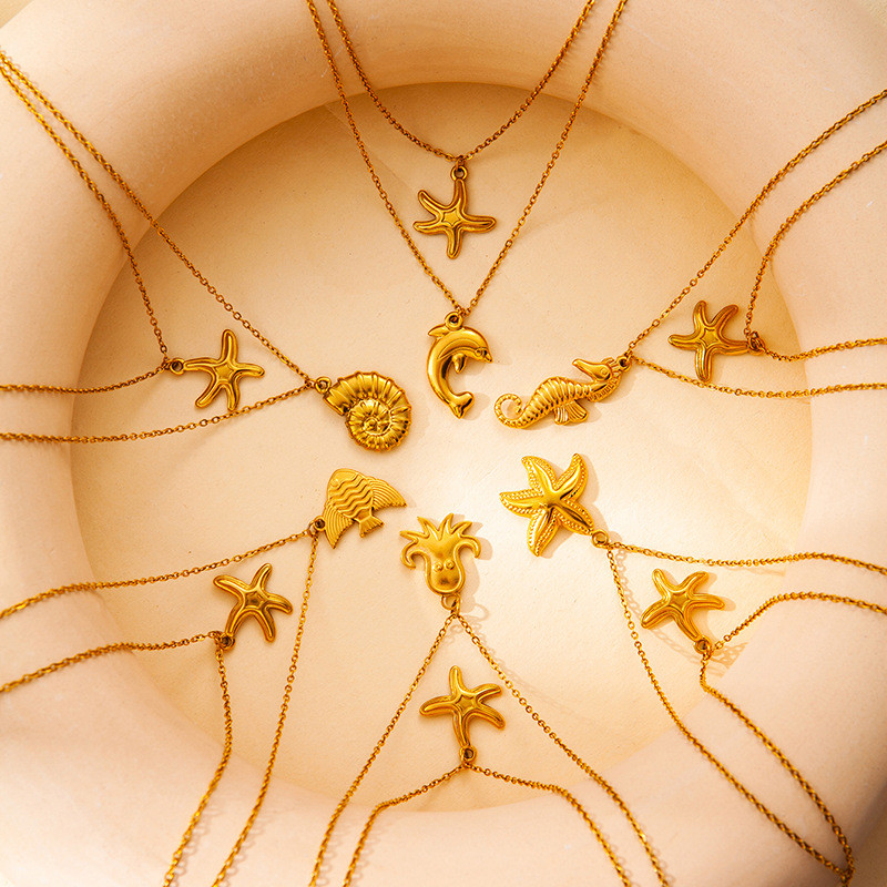 Starfish Pendant Necklace Titanium Steel 18K Gold Vacation Beach Necklace Non-Fading Necklace Conch Shell Necklace Earrings