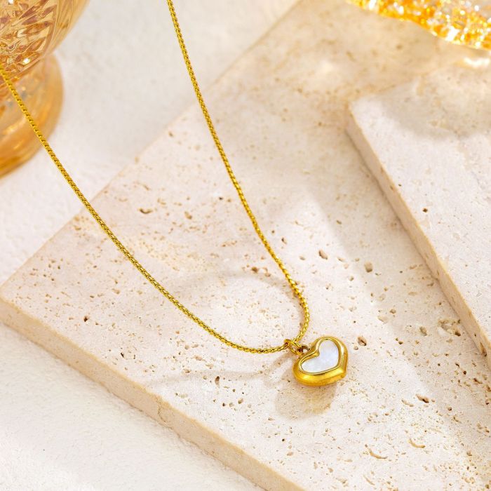 Stainless Steel Heart Necklace for Women Light Luxury Minority Gold Plated Necklace Collarbone Necklace Bracelet Earr...