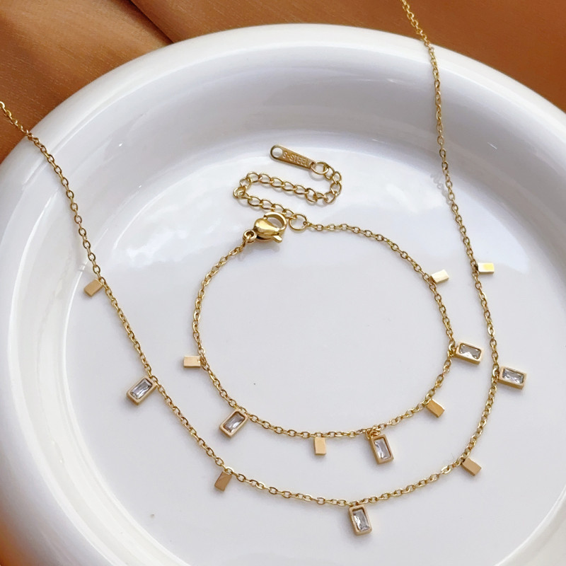 Water Drop Titanium Steel Square Gold Rhinestone Necklace Simple Fashion Design New Clavicle Chain Light Luxury Set Bracelet