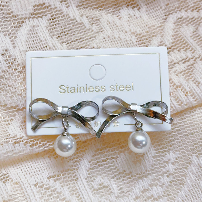 Vintage Necklace for Women New High-end Clavicle Chain Versatile Light Luxury Non-fading Bowknot Pearl Versatile Ins