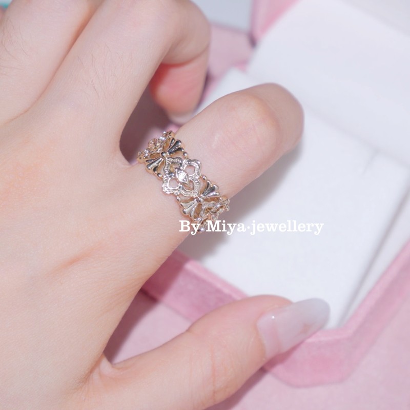 Iris Flower Hollow Vintage Texture Super Long Hand Court Style Open Ring